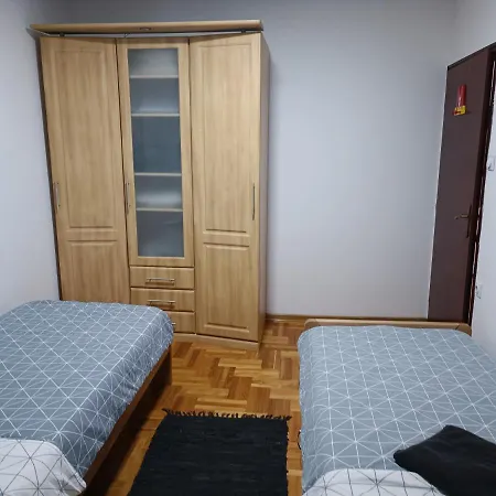 Apartment Serbian With Garden Krnjaca